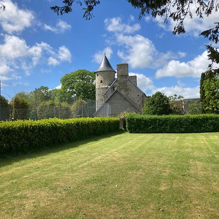 Manoir De La Foulerie Bed & Breakfast Ancteville Exterior photo